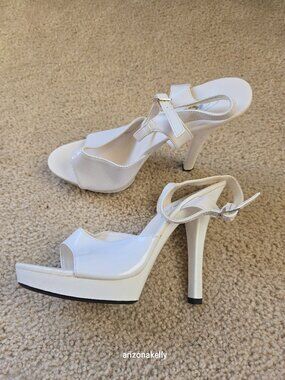 Unworn Cheap Stiletto Platform Heels White Vinyl Size 7